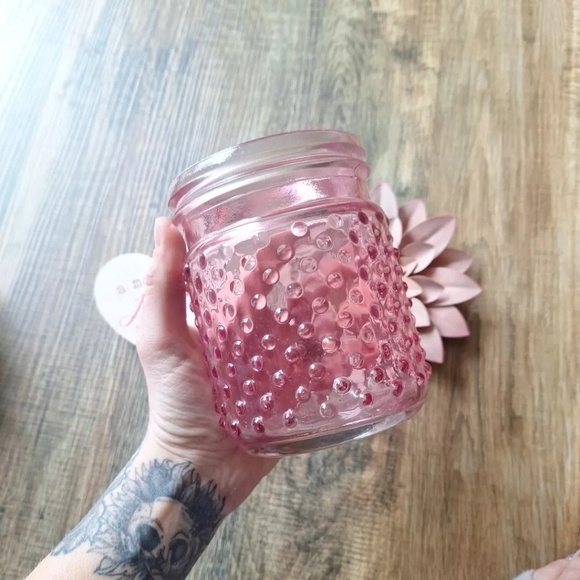 Pink Decor Lot - Picture 7 of 7